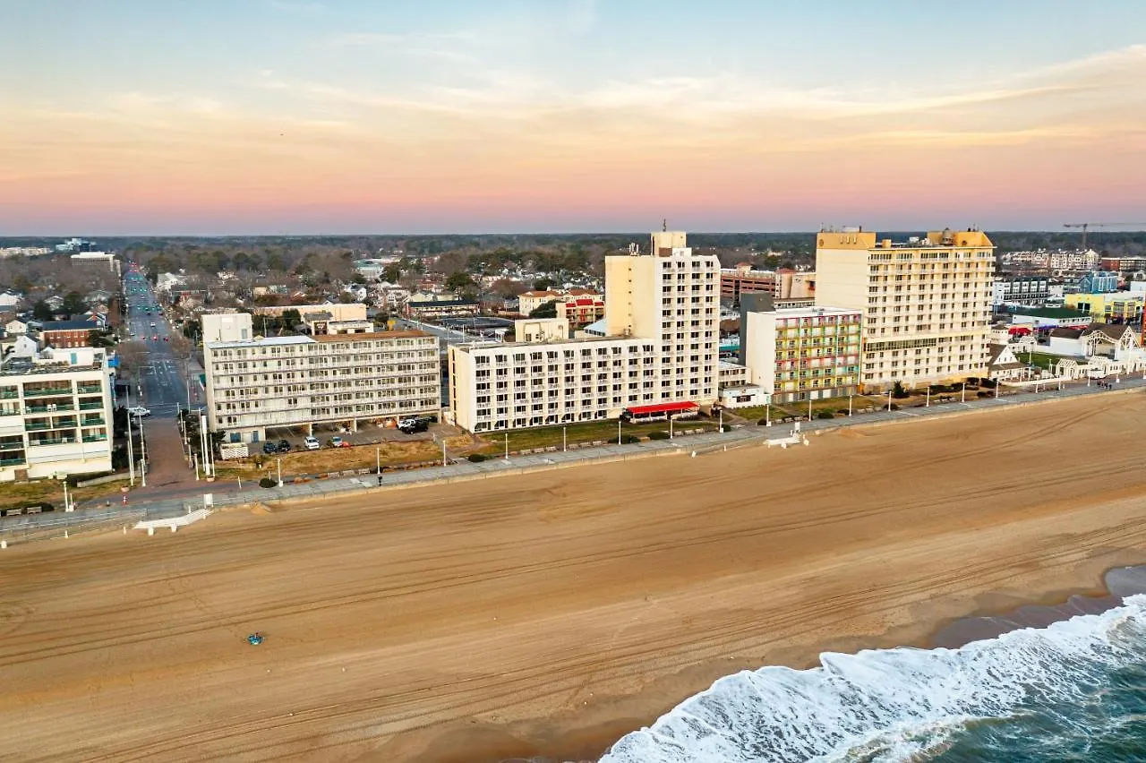 리조트 Ocean Sands Resort, Oceanfront, Virginia Beach By Vacatia