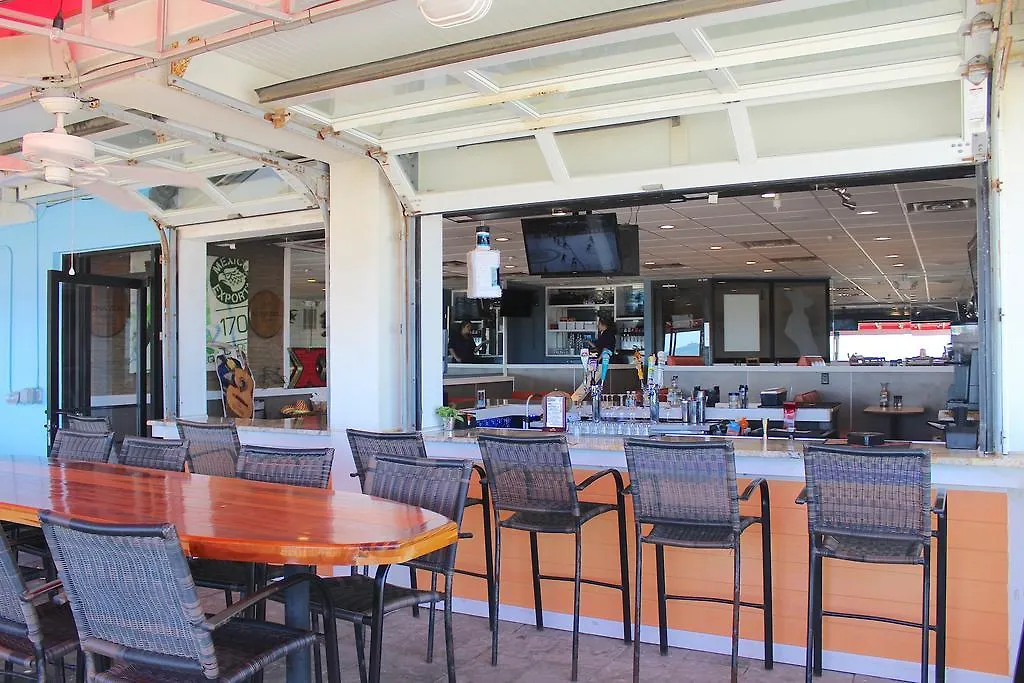 리조트 Ocean Sands Resort, Oceanfront, Virginia Beach By Vacatia