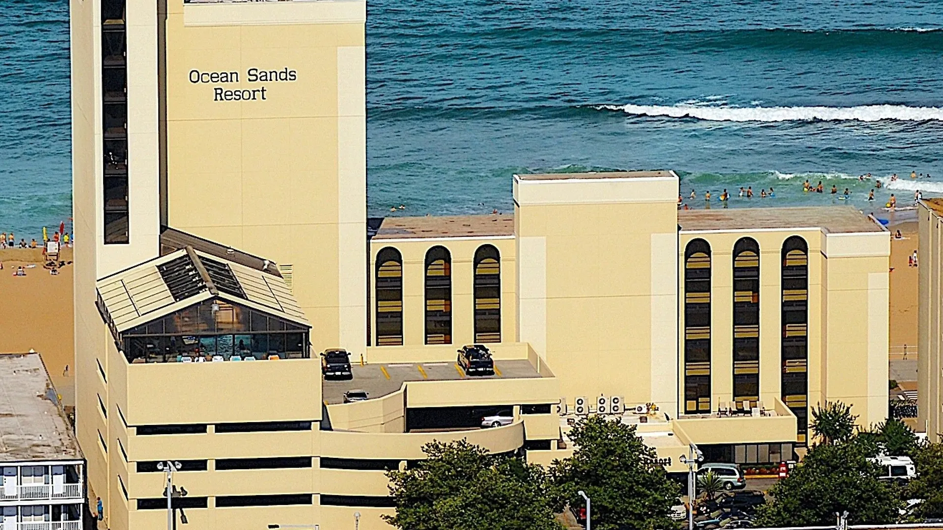 리조트 Ocean Sands Resort, Oceanfront, Virginia Beach By Vacatia