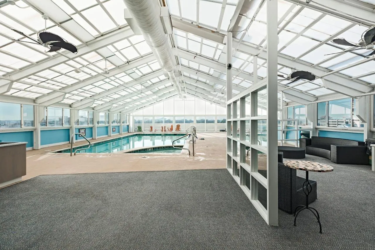 Ocean Sands Resort, Oceanfront, Virginia Beach By Vacatia Resort