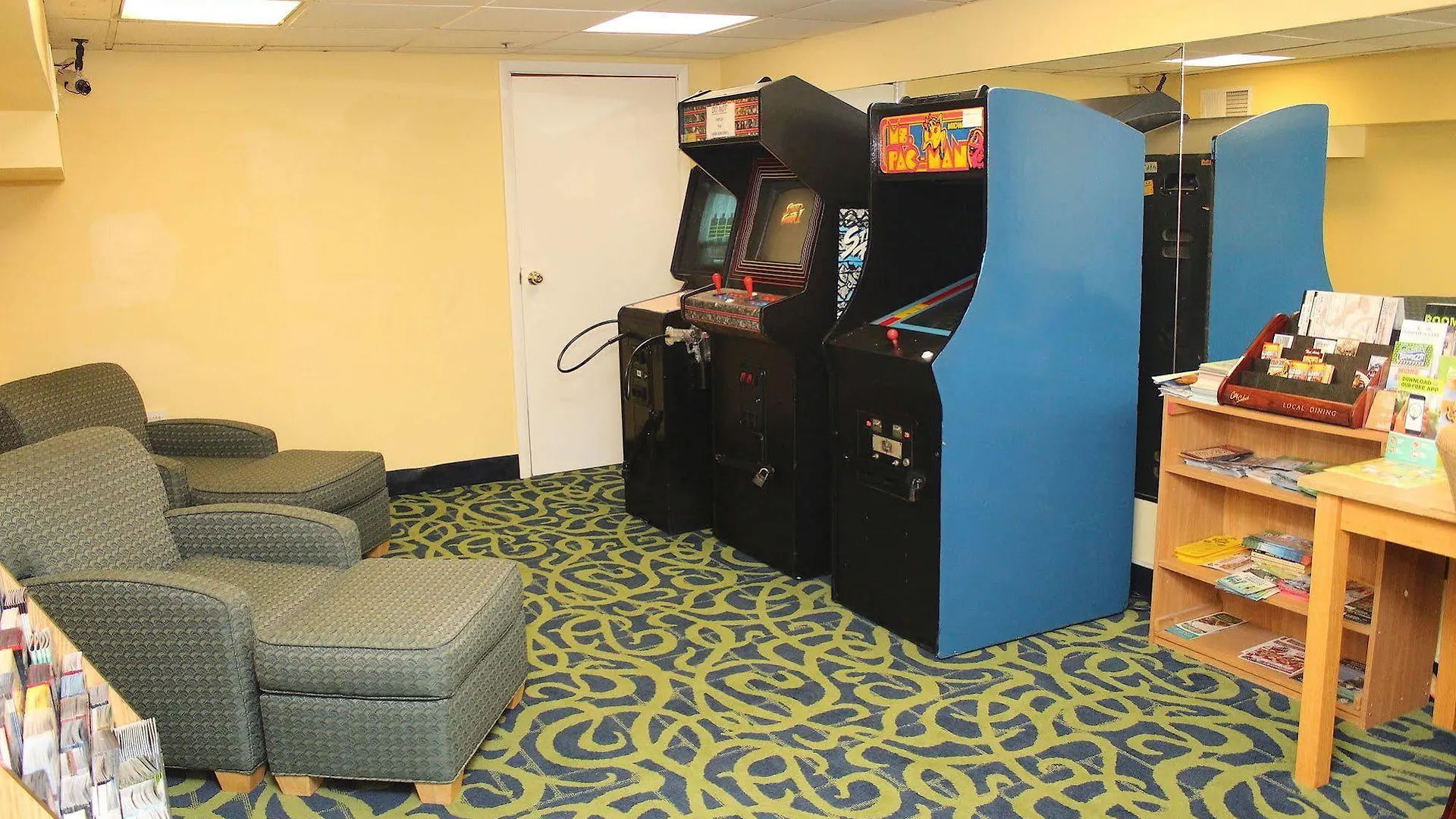 Ocean Sands Resort, Oceanfront, Virginia Beach By Vacatia Resort
