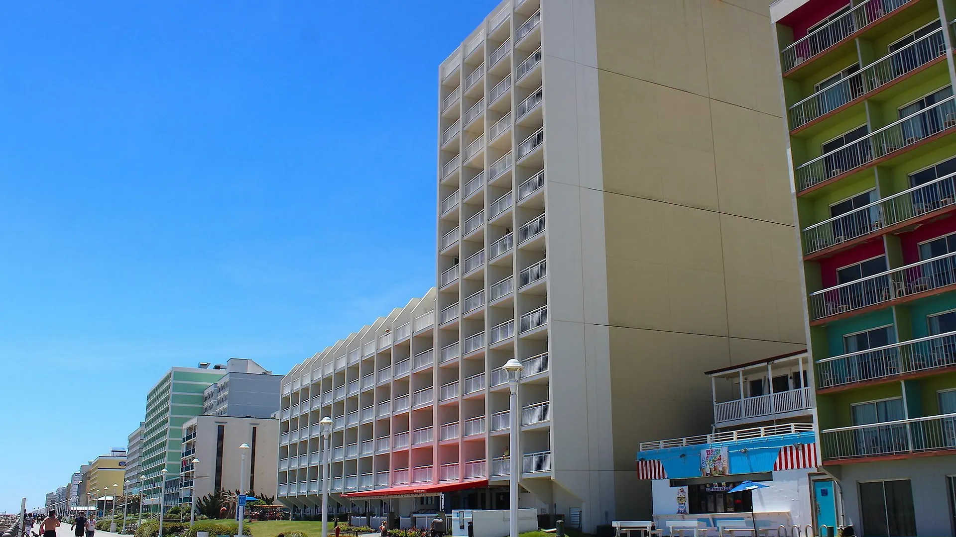 Resort Ocean Sands Resort, Oceanfront, Virginia Beach By Vacatia